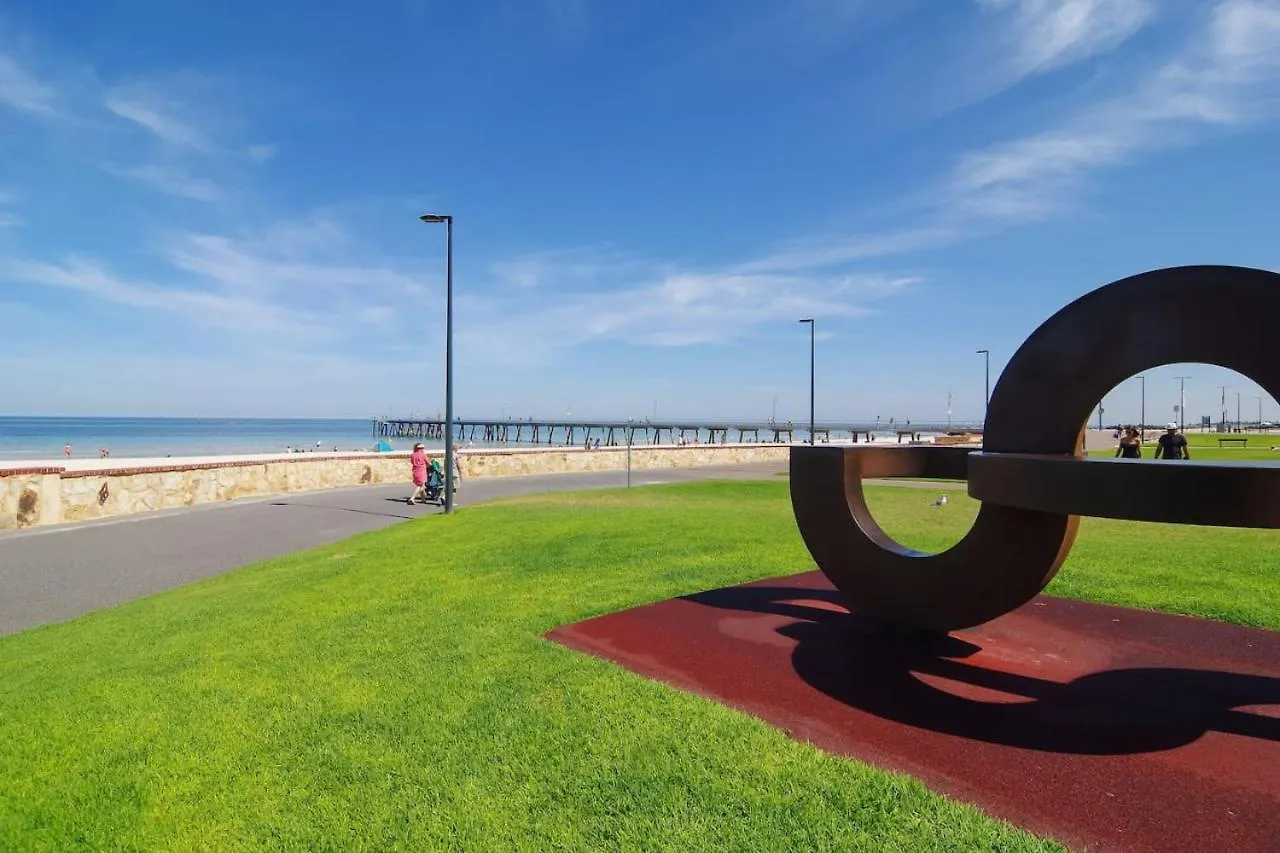 Apartment Beachfront Serenity Glenelg